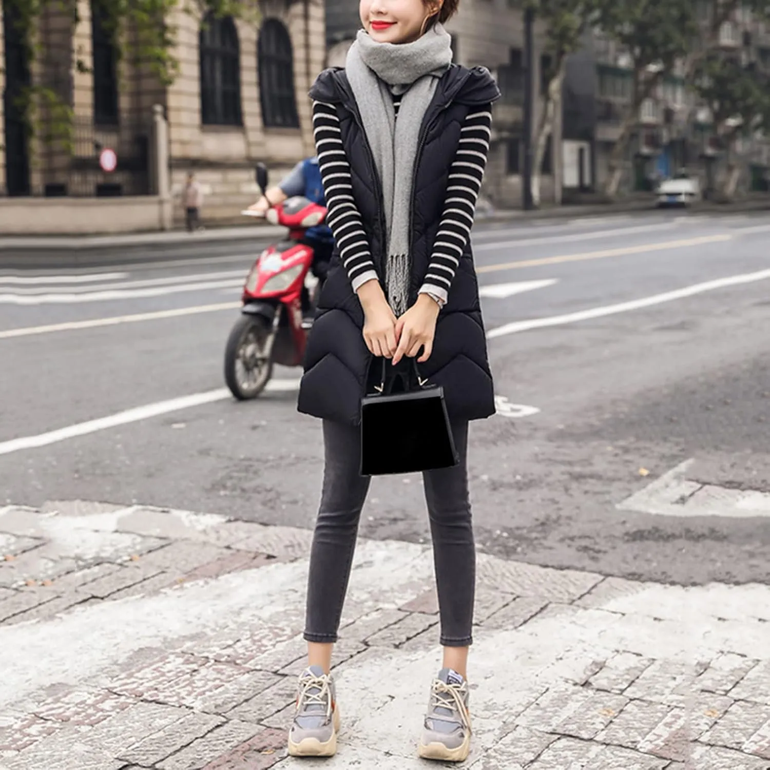 Long Vest for Women Sleeveless Puffer Zip Up Jackets Quilted Fall Puffy Vests Outerwear Hooded Winter Warm Down Coat