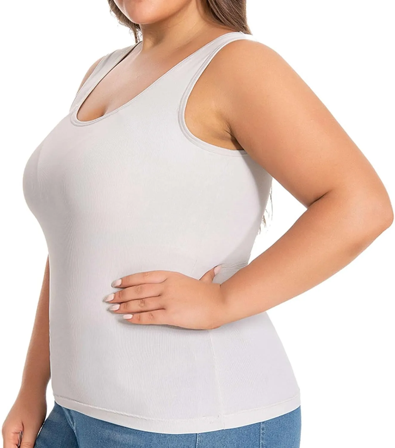 Plus Size Tank Tops for Women Built in Bra Regular Fit Stretch Breathable Camisole Tank Tops Seamless Underwear 2025