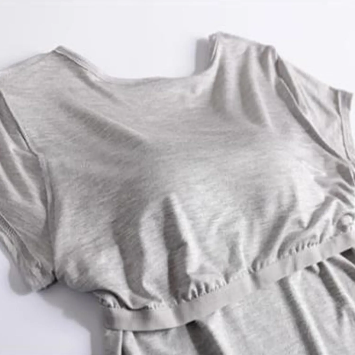 Women's T Shirt with Built-in Bra Short Sleeve Shirts Padded Active Tee Comfy Athletic Shelf Bras Yoga Workout Shirt